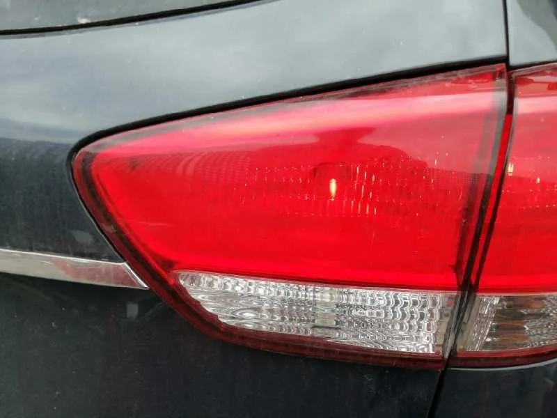 Piloto Trasero Derecho Interior para Kia Carens ( )