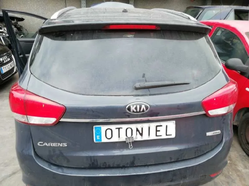 Porton Trasero para Kia Carens ( )