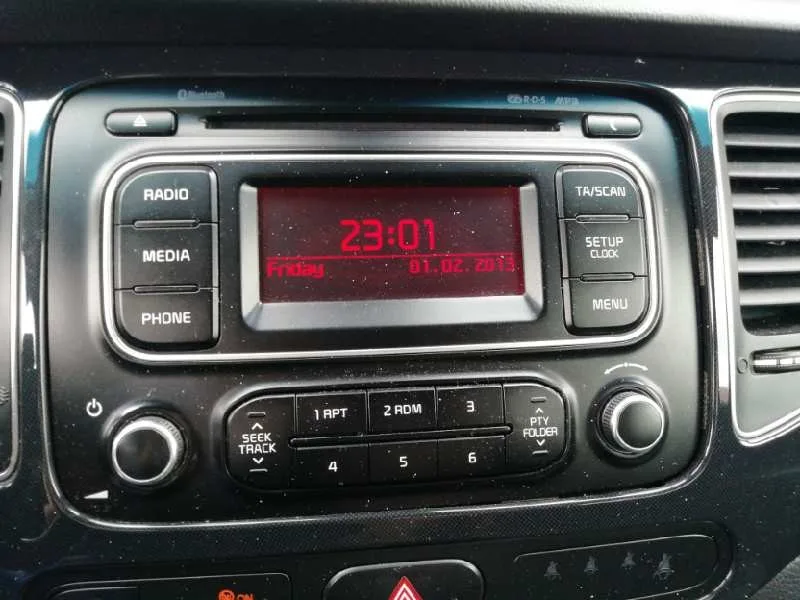 Sistema Audio / Radio Cd para Kia Carens ( )
