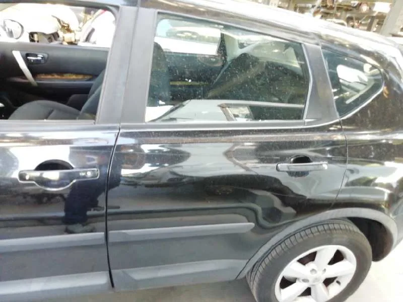 Puerta Trasera Izquierda para Nissan Qashqai (J10)