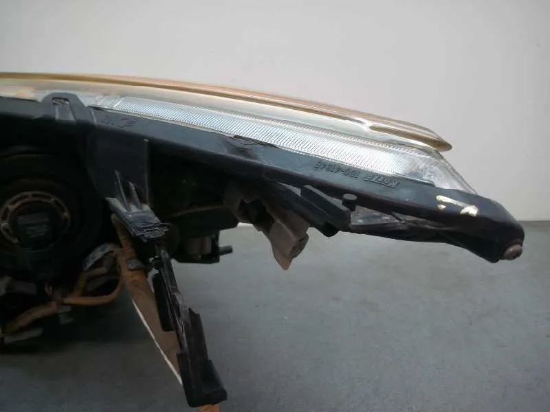 Faro Derecho para Mazda 3 Lim. (Bl)