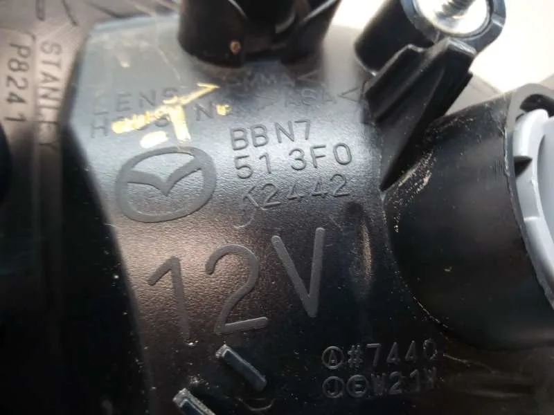 Piloto Trasero Derecho Interior para Mazda 3 Lim. (Bl)