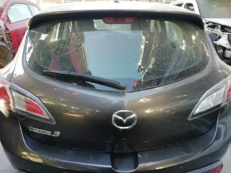 Porton Trasero para Mazda 3 Lim. (Bl)