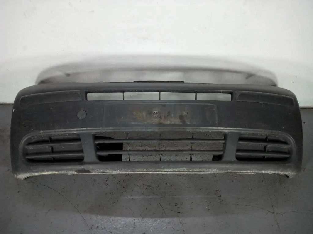 Paragolpes Delantero para Renault Trafic Caja Cerrada (Ab 4.01)