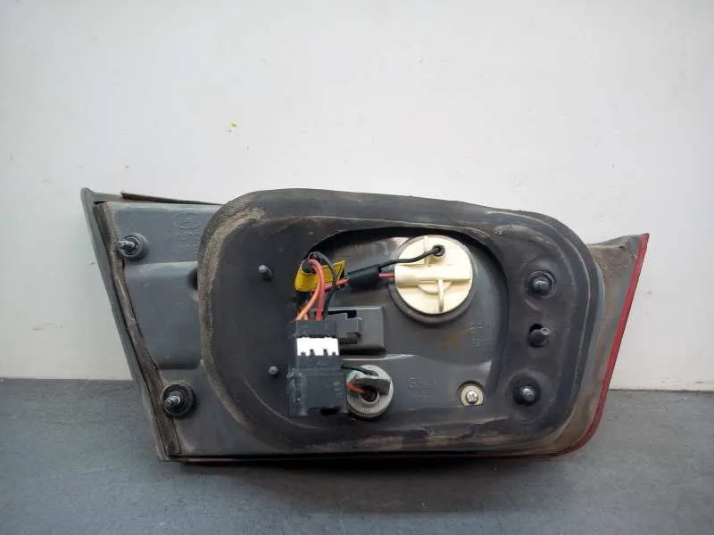 Piloto Trasero Derecho Interior para Hyundai Sonata (Nf)
