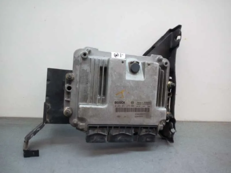 Centralita Motor Uce para Renault Megane Ii Berlina 5P
