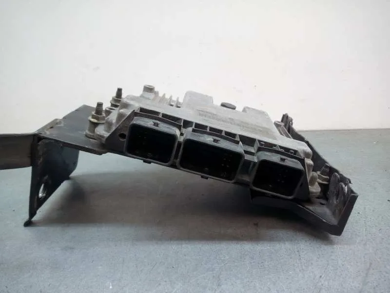 Centralita Motor Uce para Renault Megane Ii Berlina 5P