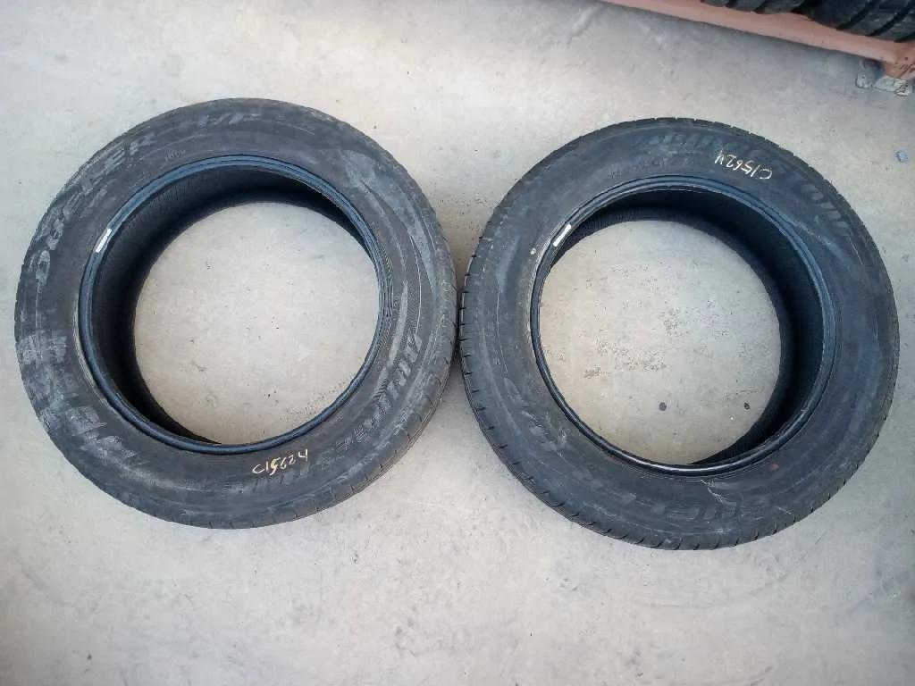 Neumatico para Subaru Outback (B15)
