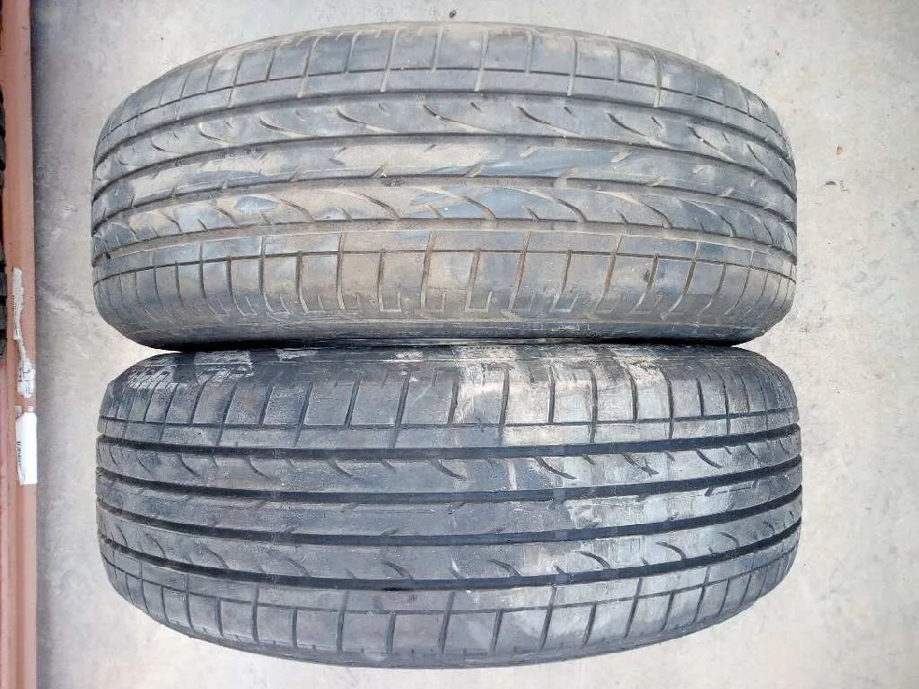 Neumatico para Subaru Outback (B15)