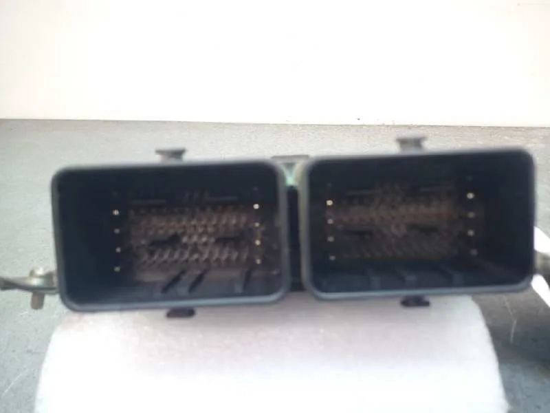 Centralita Motor Uce para Subaru Outback (B15)