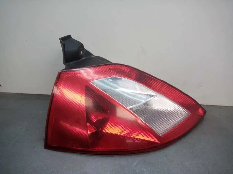 Piloto Trasero Izquierdo para Renault Megane Ii Berlina 5P