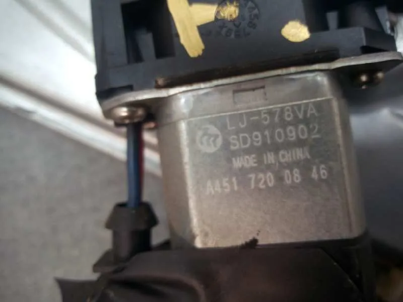 Elevalunas Delantero Derecho para Smart Coupe