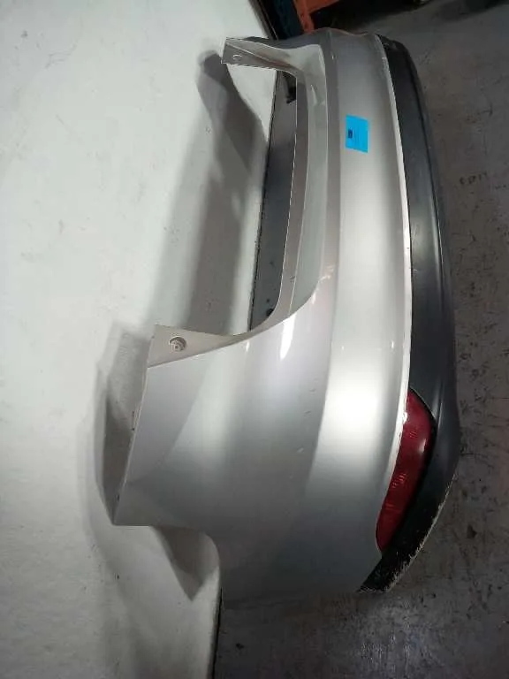 Paragolpes Trasero para Ford Focus Lim. (Cb8)