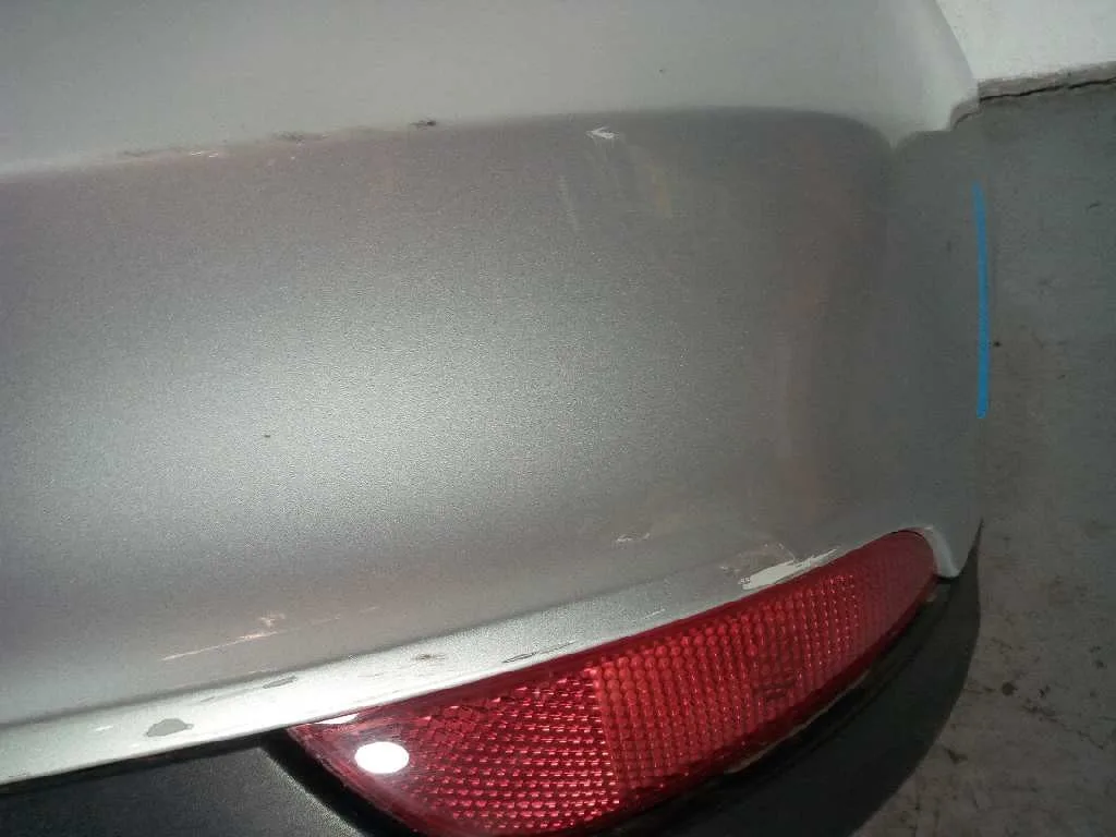 Paragolpes Trasero para Ford Focus Lim. (Cb8)