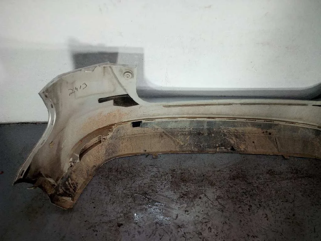 Paragolpes Trasero para Ford Focus Lim. (Cb8)
