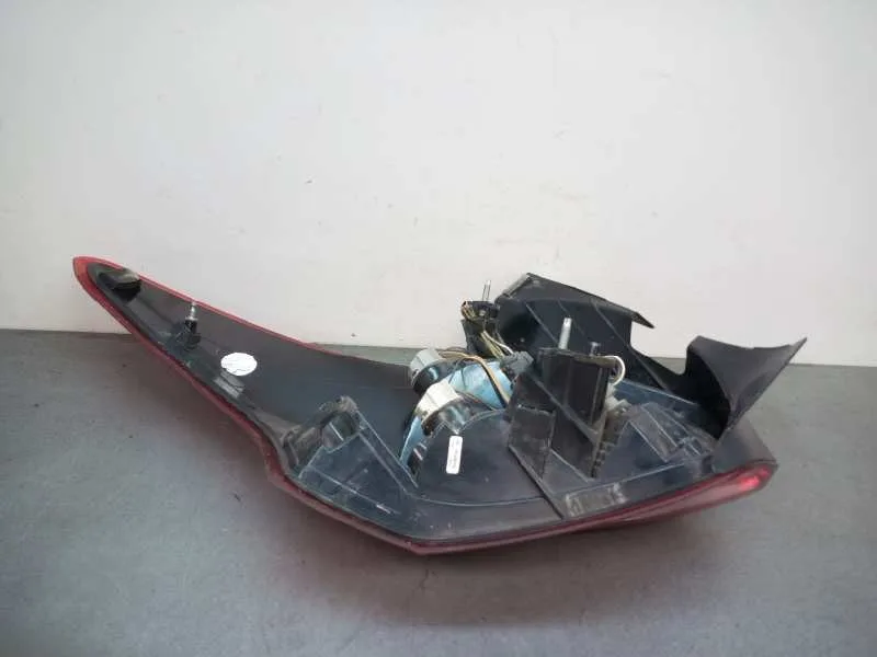 Piloto Trasero Derecho para Ford Focus Lim. (Cb8)