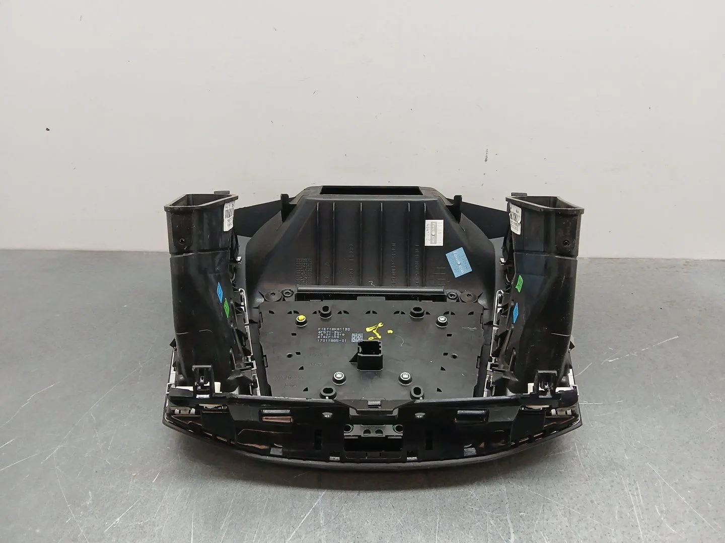 Sistema Audio / Radio Cd para Ford Focus Lim. (Cb8)