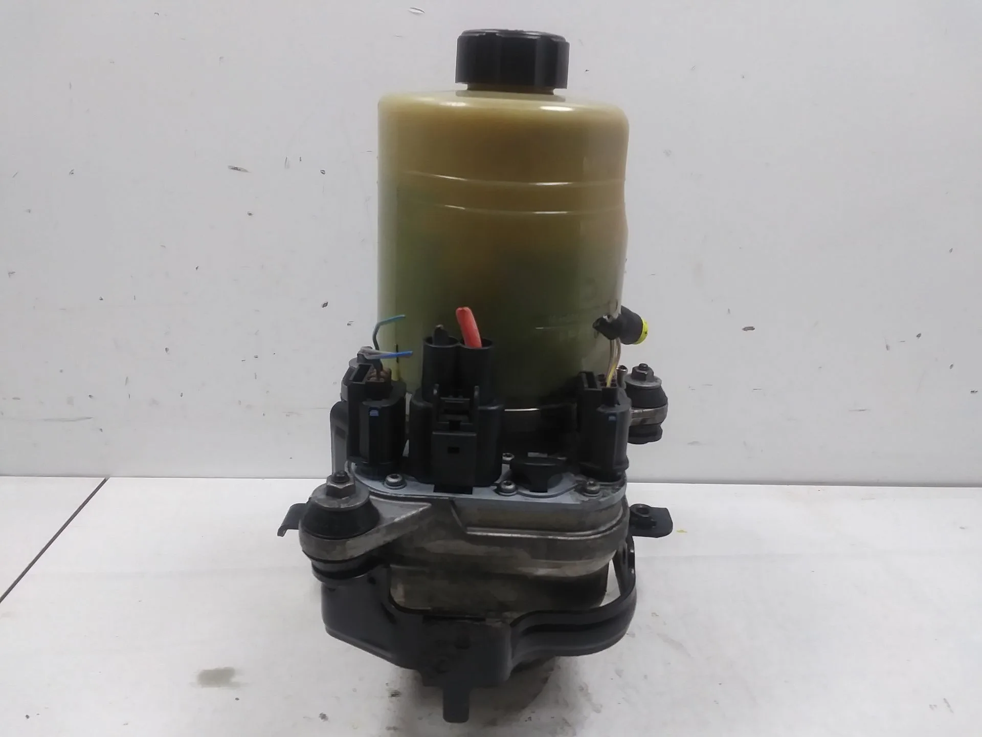 Bomba Direccion para Ford Focus C-Max (Cap)
