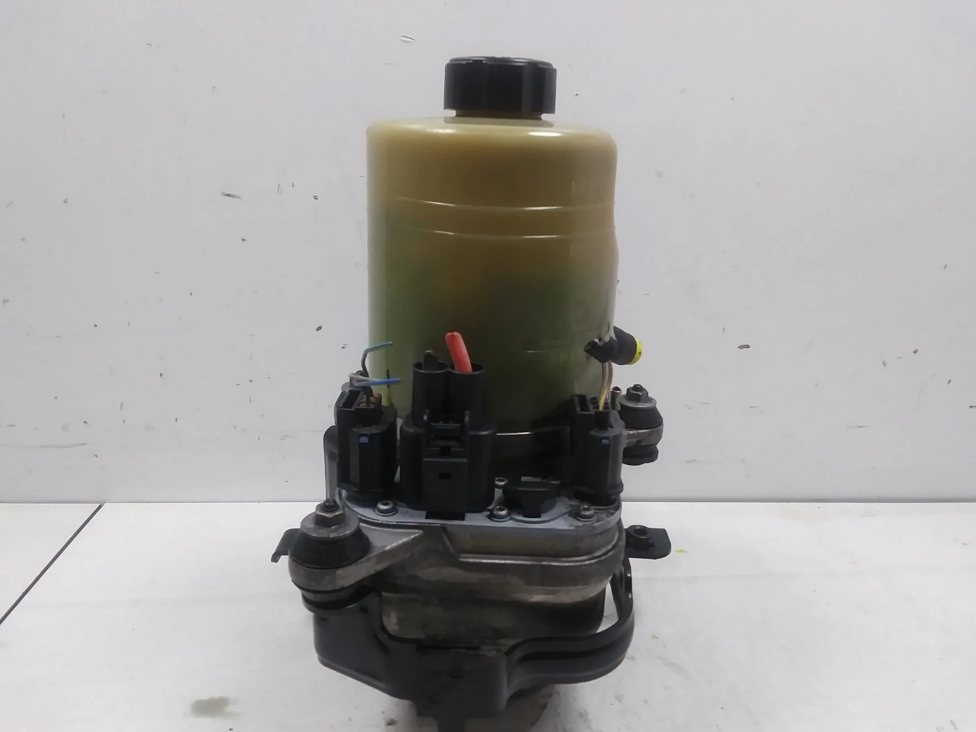 Bomba Direccion para Ford Focus C-Max (Cap)