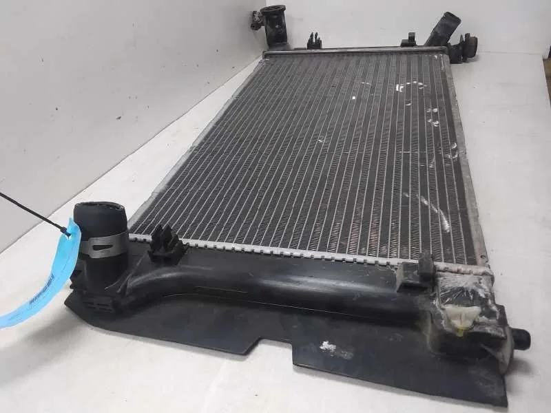 Radiador Agua para Toyota Avensis Berlina (T25)