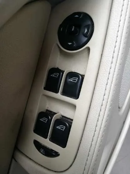 Mando Elevalunas Delantero Izquierdo para Jaguar X-Type