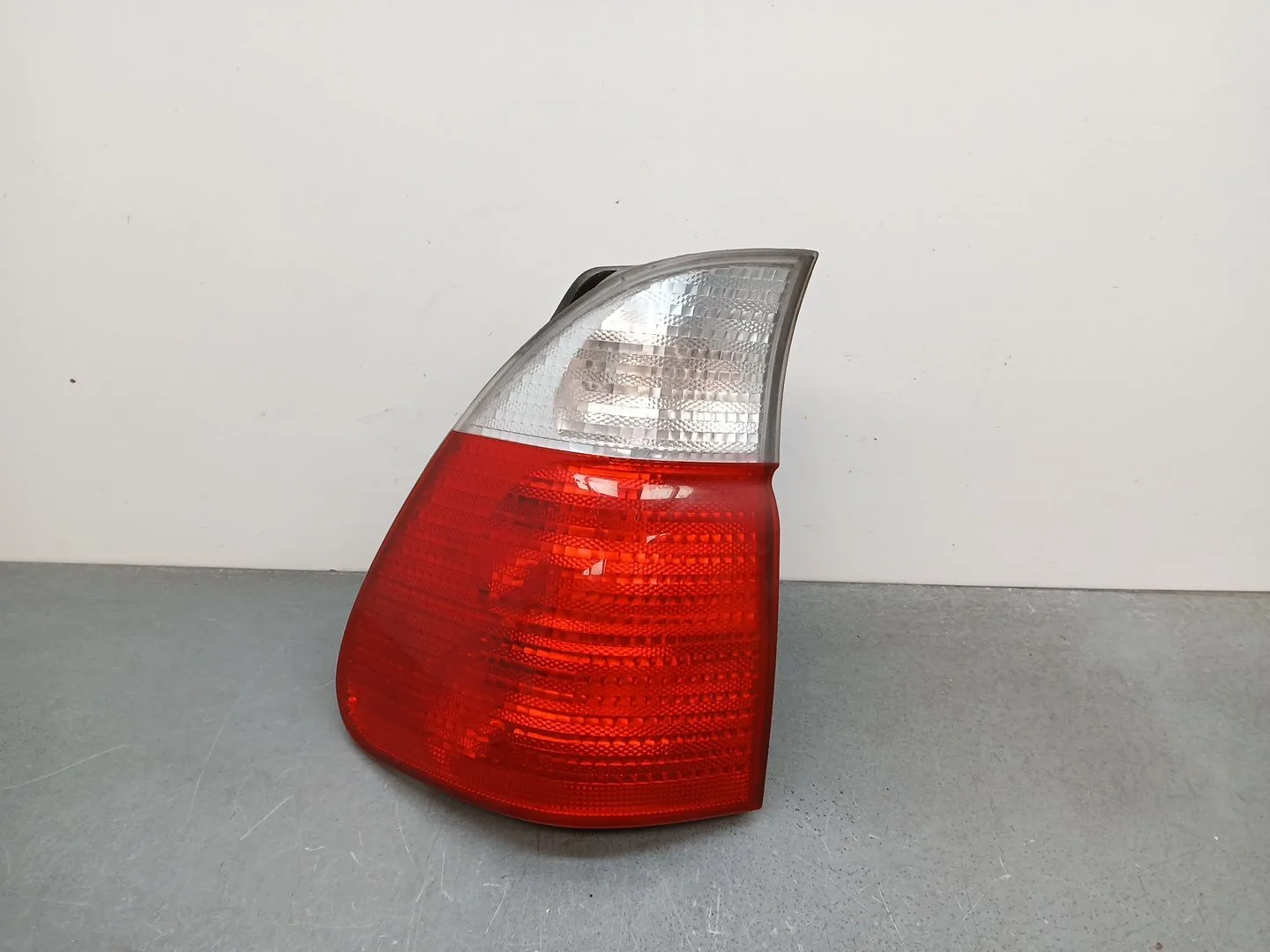 Piloto Trasero Izquierdo para Bmw X5 (E53)