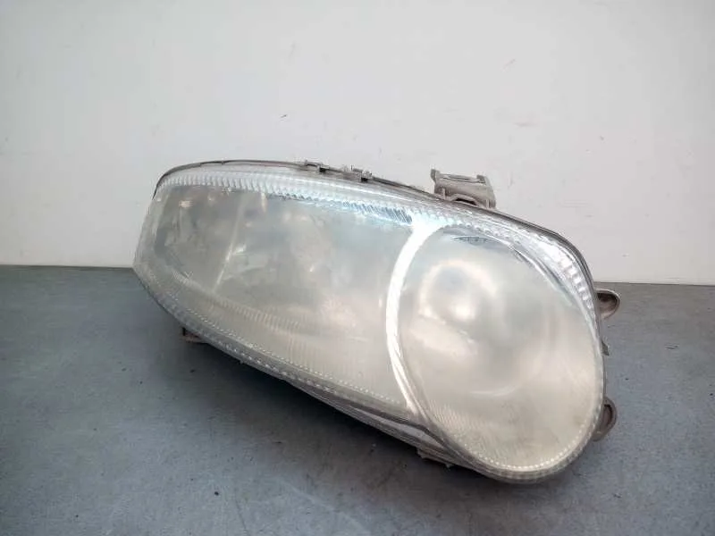 Faro Derecho para Alfa Romeo 147 (190)