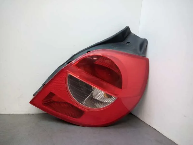Piloto Trasero Derecho para Renault Clio Iii