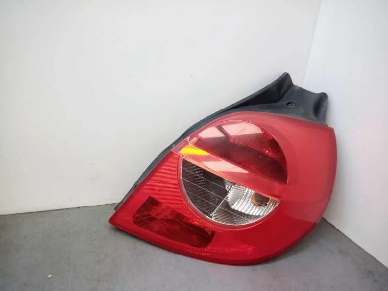 Piloto Trasero Derecho para Renault Clio Iii