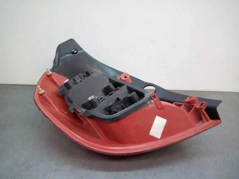 Piloto Trasero Derecho para Renault Clio Iii