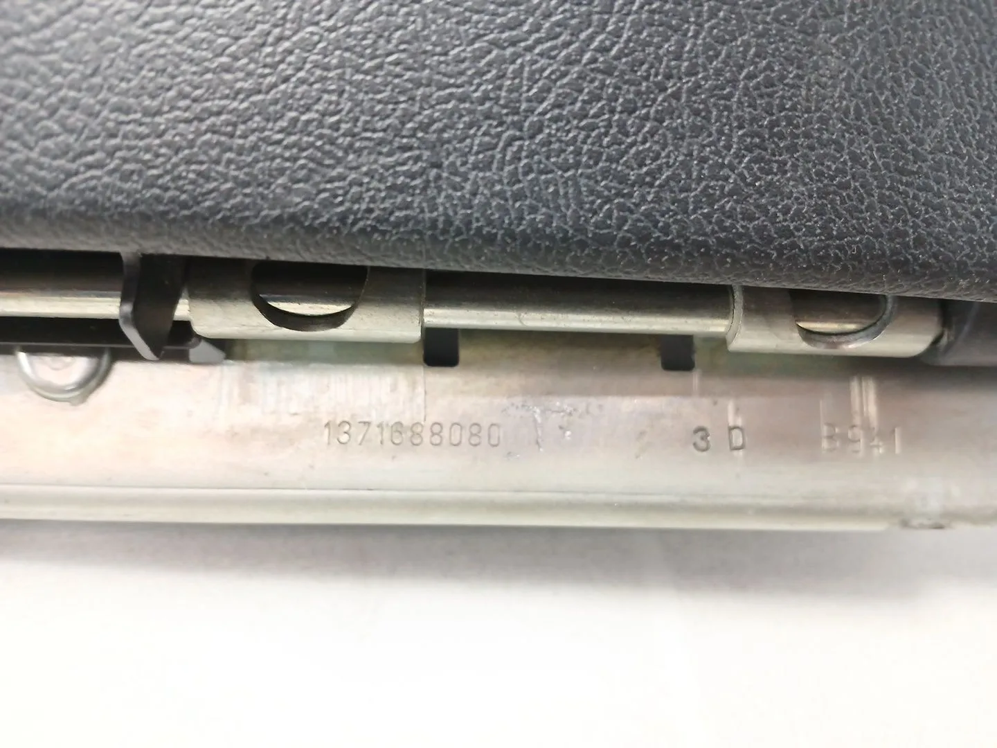 Guantera para Peugeot Boxer Caja Cerrada (Bat. 3450) (333)