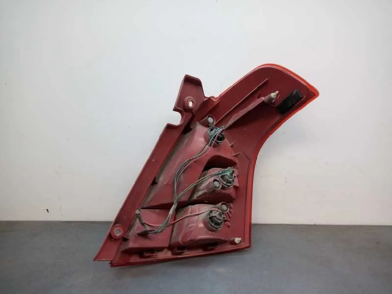 Piloto Trasero Izquierdo para Suzuki Swift Berlina (Mz)