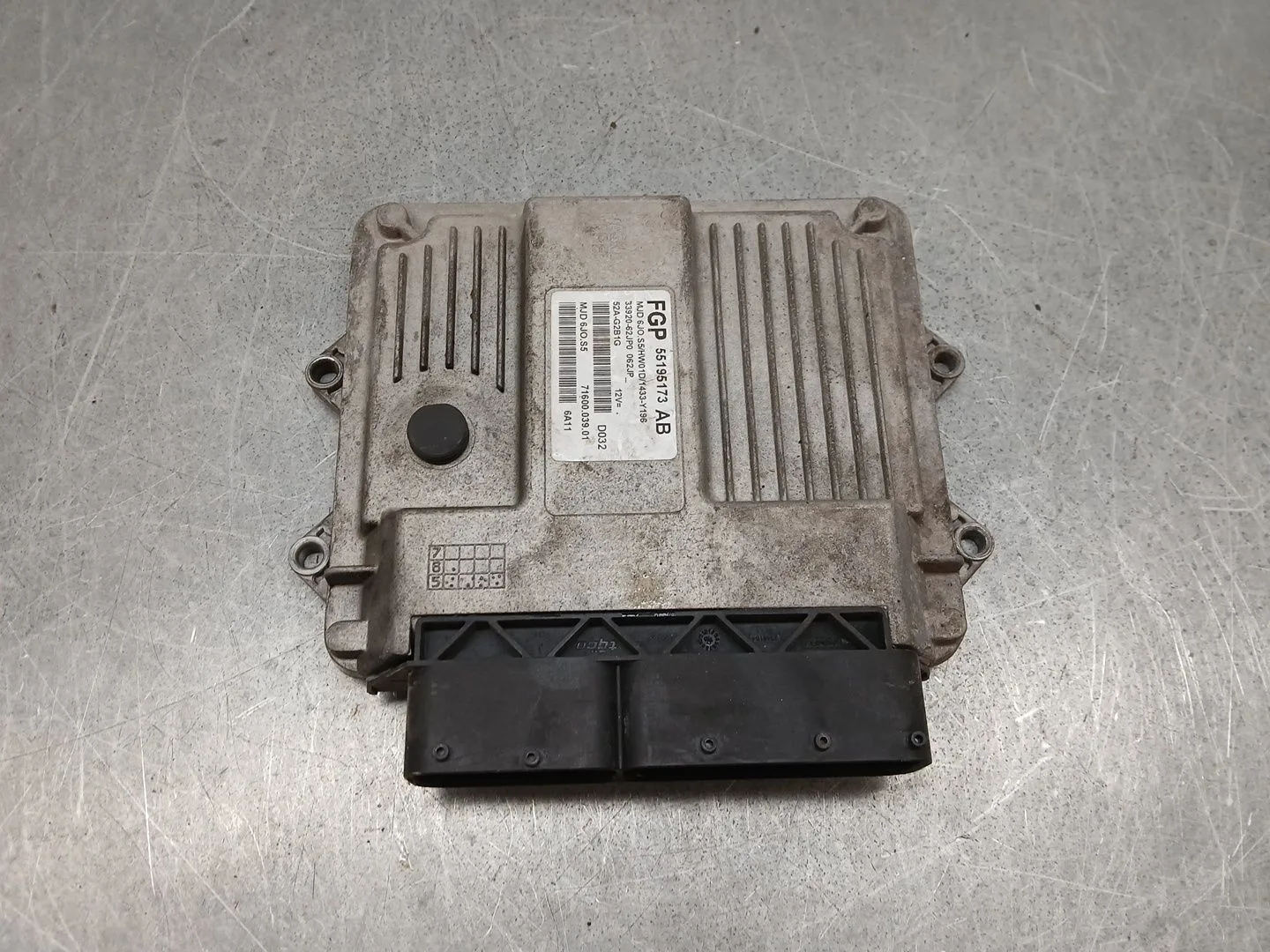 Centralita Motor Uce para Suzuki Swift Berlina (Mz)