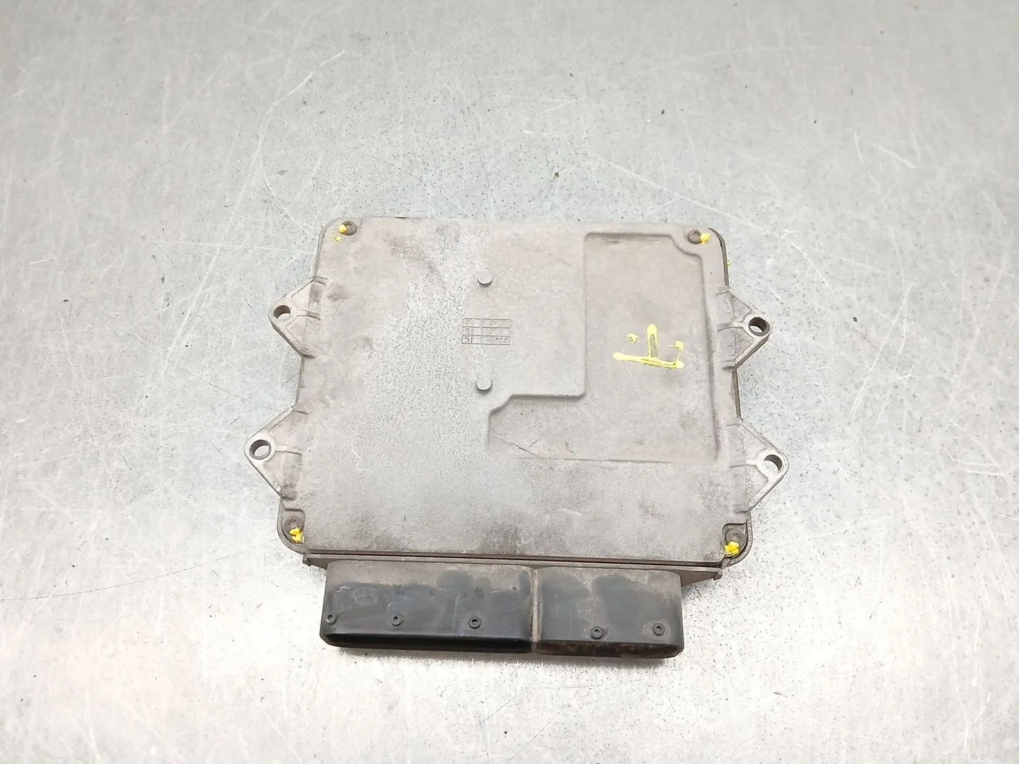 Centralita Motor Uce para Suzuki Swift Berlina (Mz)