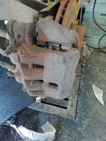 Pinza Freno Delantera Izquierda para Peugeot Boxer Caja Cerrada (Bat. 3450) (333)