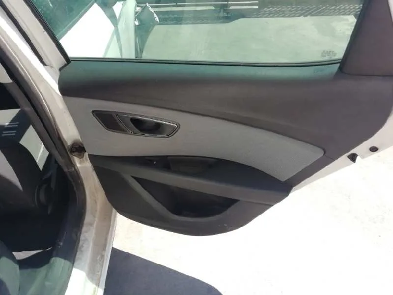 Guarnecido Puerta Trasera Derecha para Seat Leon (5F1)