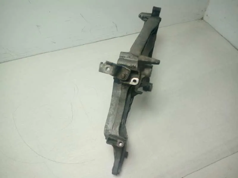 Soporte Alternador para Mercedes-Benz Clase E (W212) Lim.