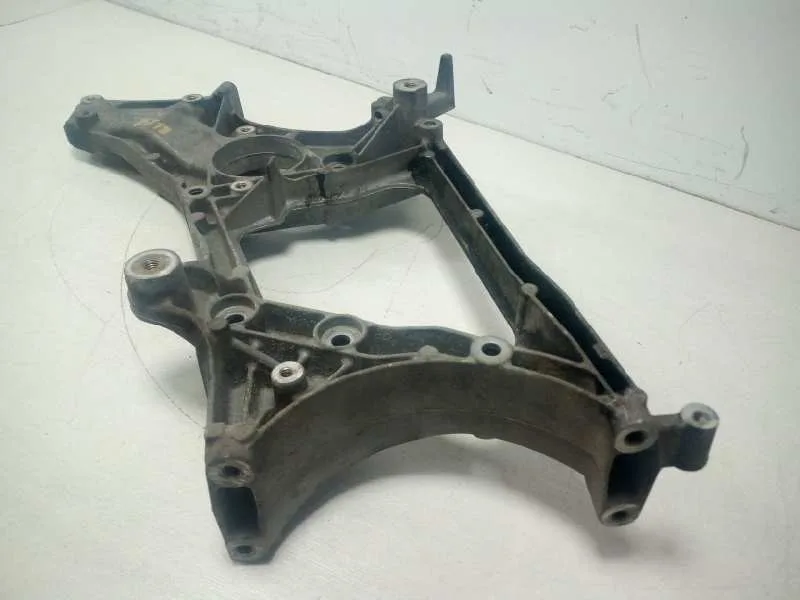 Soporte Alternador para Mercedes-Benz Clase E (W212) Lim.