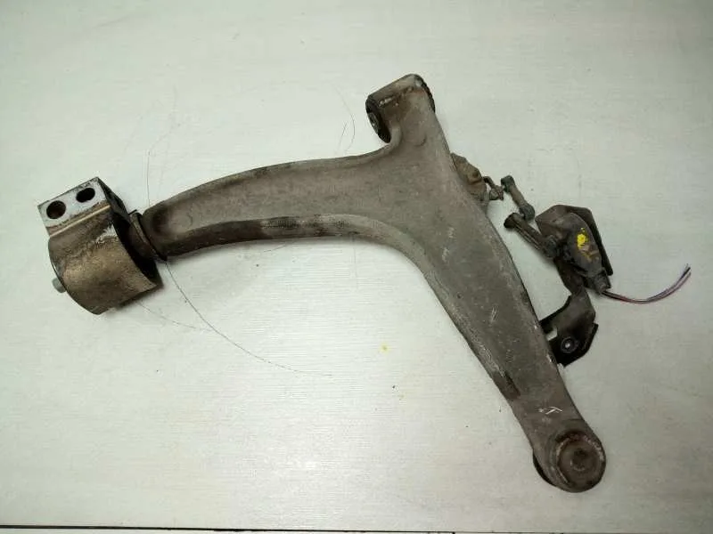 Brazo Suspension Inferior Delantero Izquierdo para Cadillac Bls
