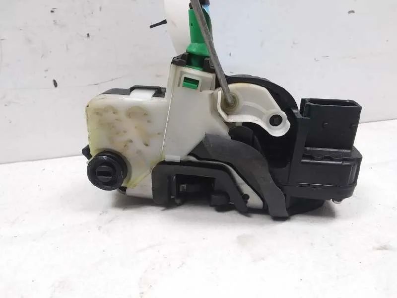 Cerradura Puerta Trasera Derecha para Chevrolet Cruze Hatchback