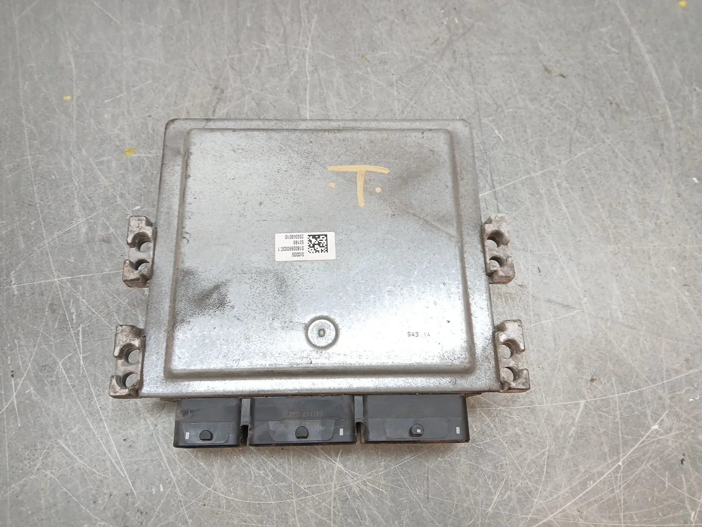 Centralita Motor Uce para Renault Megane Iii Sport Tourer