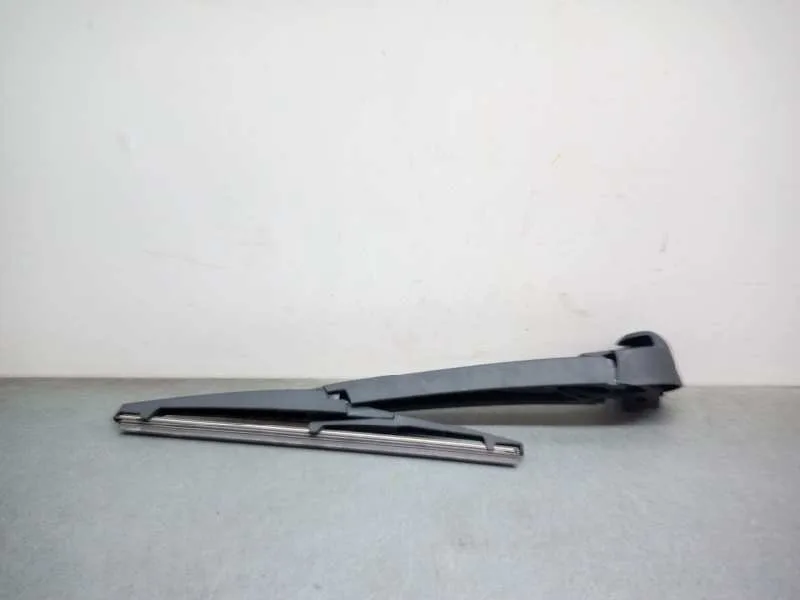 Brazo Limpia Trasero para Mg Zs Luxury