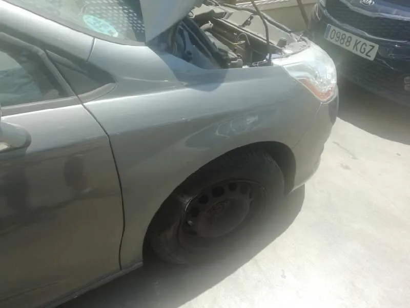 Aleta Delantera Derecha para Citroën C4 Lim.