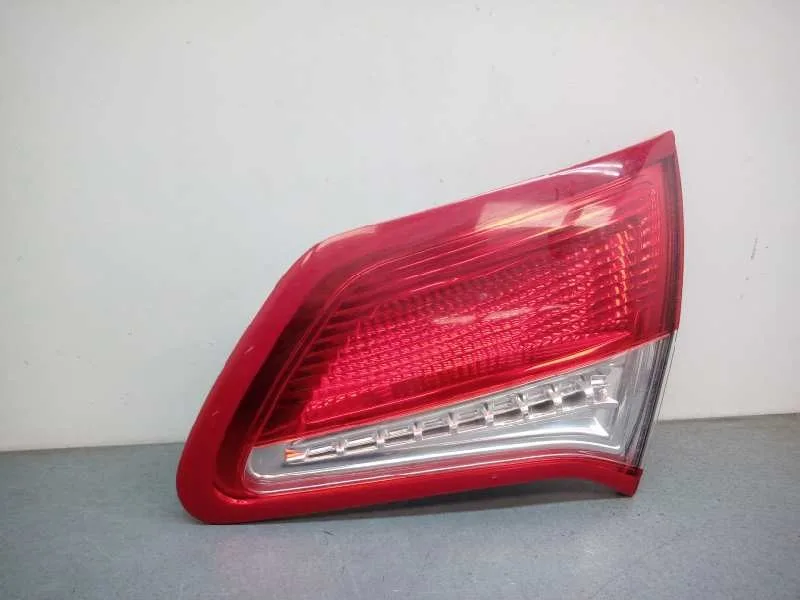 Piloto Trasero Derecho Interior para Citroën C4 Lim.
