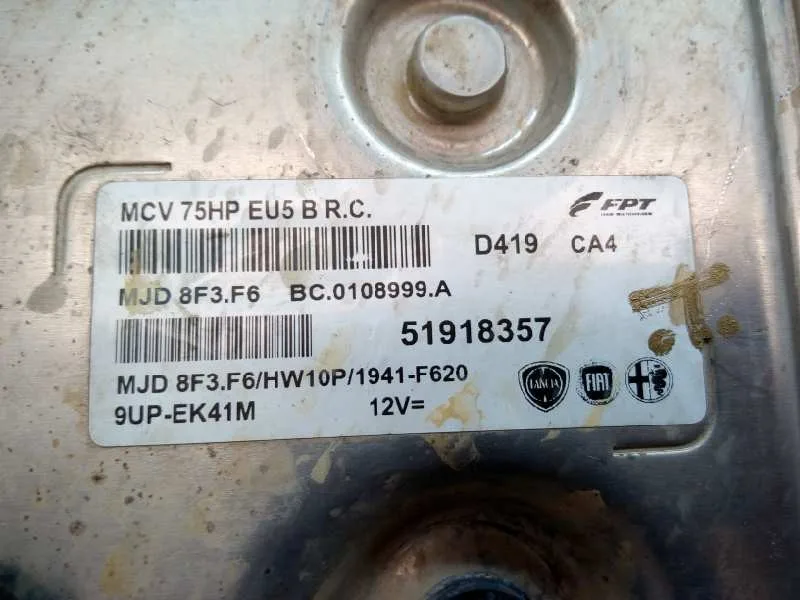 Centralita Motor Uce para Peugeot Bipper