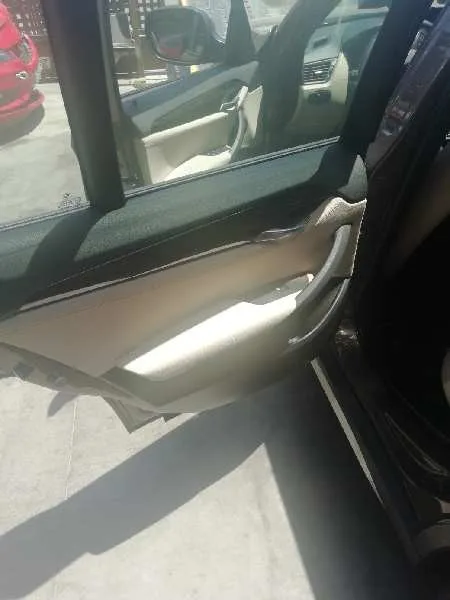 Guarnecido Puerta Trasera Izquierda para Bmw X1 (E84)