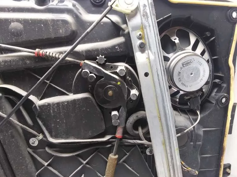 Elevalunas Delantero Derecho para Ford Fiesta (Cbk)