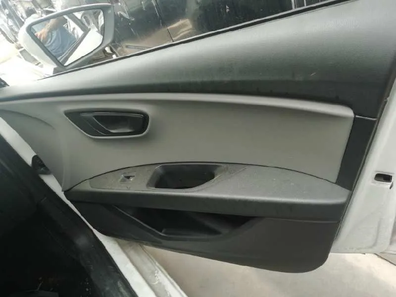 Guarnecido Puerta Delantera Derecha para Seat Leon (5F1)