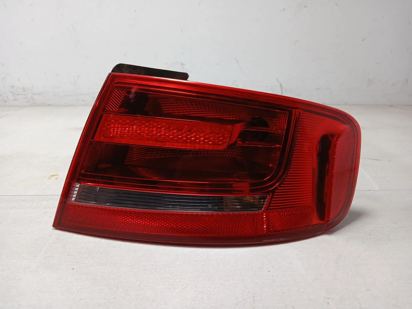 Piloto Trasero Derecho para Audi A4 Ber. (B8)