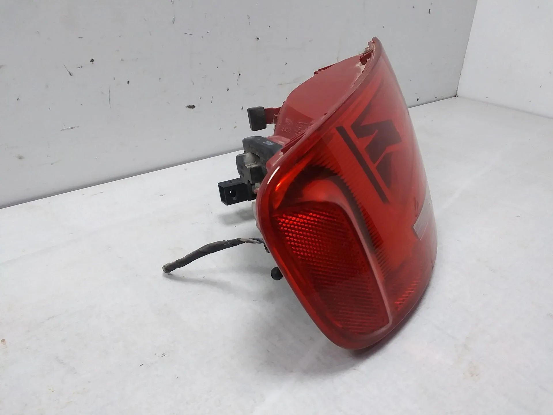 Piloto Trasero Izquierdo para Audi A4 Ber. (B8)